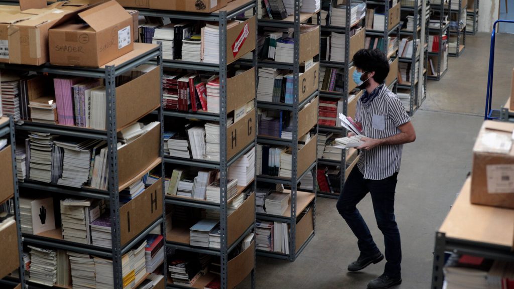 How to Distribute Books in the USA